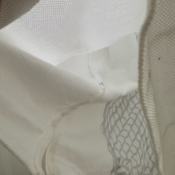 Burberry Men’s White Polo Shirt size M. Fish net design. Authentic - Picture 10 of 12